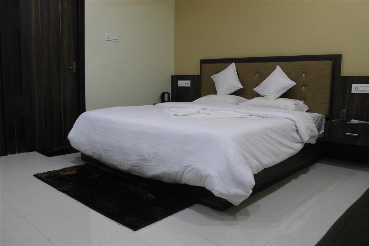Hotel Shri Sharanam Maheshwar Exterior foto